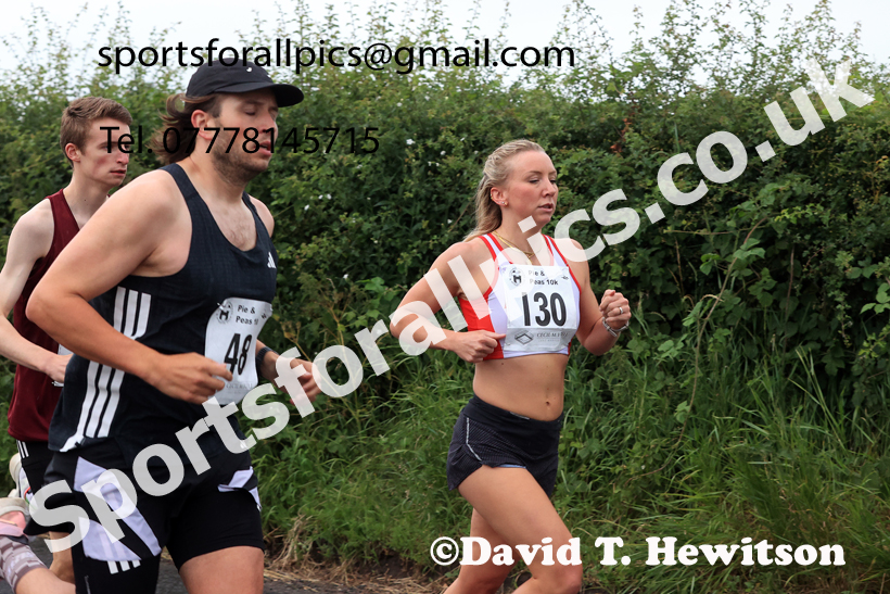 The 2026 Tynedale Pie and Peas 10k, Ovington to Low Prudhoe, Northumberland. Photo: David T. Hewitson/Sports for All Pics